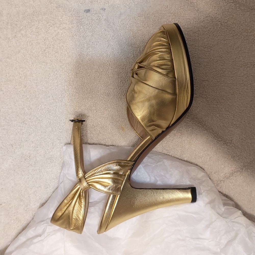Salvatore Ferragamo Creations Vintage Reproduction Gold Heels - Picture 9 of 14